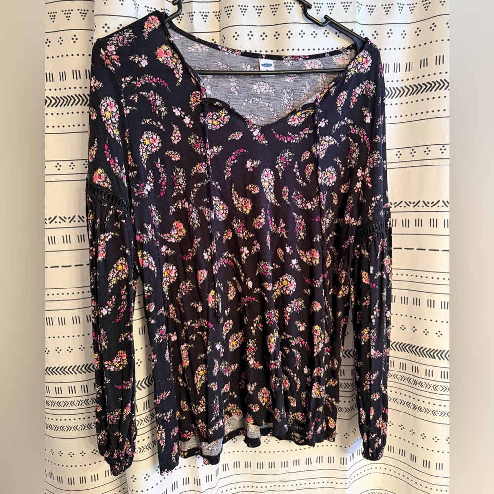 Old Navy Black Floral Paisley Blouse